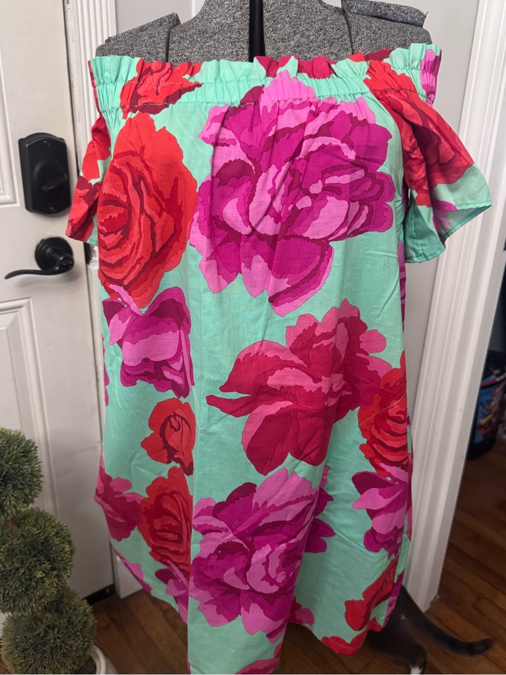 Women’s Haley and The Hound Floral Dress with Pockets size XS